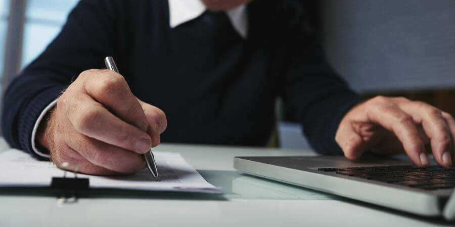 ¿Puede un albacea cambiar el testamento?