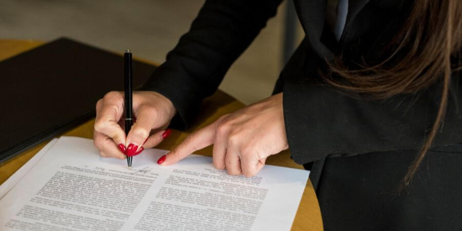 ¿Se puede cambiar un testamento con un poder notarial?